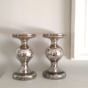 Set of 2 Mercury distressed look candleholders